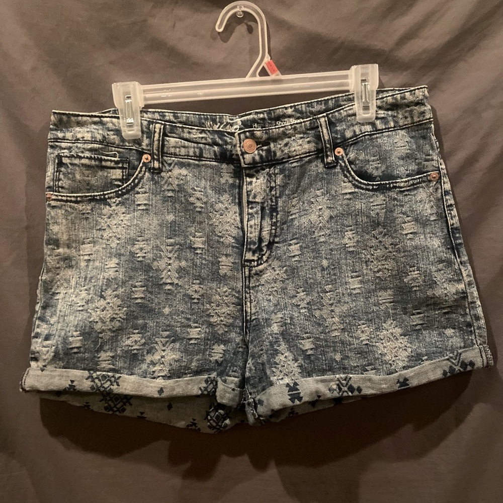 Jean Shirts with Graphic Patterns, Mossimo, Size 6
